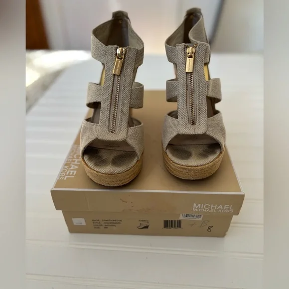 MICHAEL KORS DAMITA ICONIC GOLD MK LOGO NATURAL ESPADRILLE WEDGES Size 8M - Picture 4 of 4